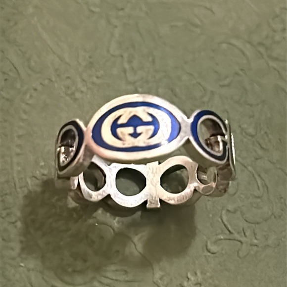 Gucci Unisex Sterling Silver Interlocking GG Logo Ring